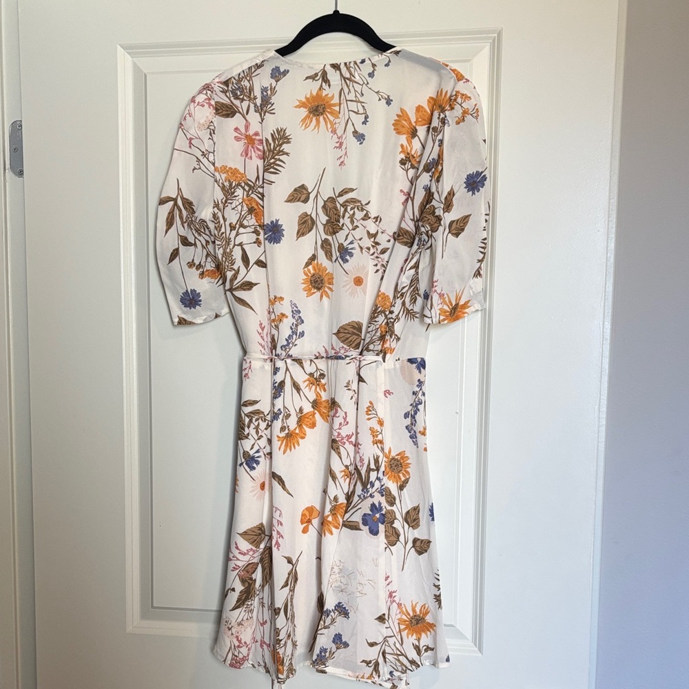 Used Like New Reformation Lucky Wrap Mini Dress in Frolic Floral - Picture 2 of 3